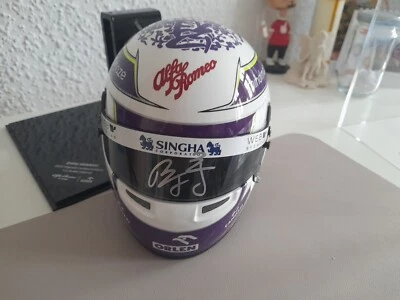 F1 Helm Zhou - Bild 1 von 4