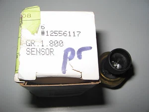 Chevy Buick  GMC Oil Pressure Sender Unit Sensor Switch 12556117 GM - Picture 1 of 1