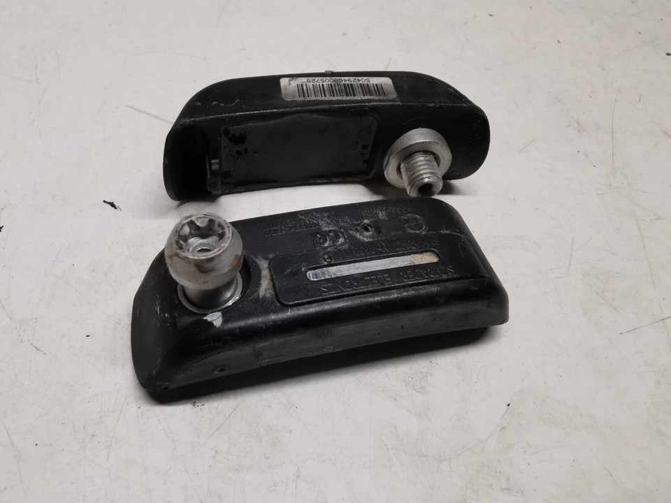 2x OEM Tyre Pressure Monitor Sensor TPM BMW F800 S ST 2008 (2006 - 2010) - Image 1 of 4