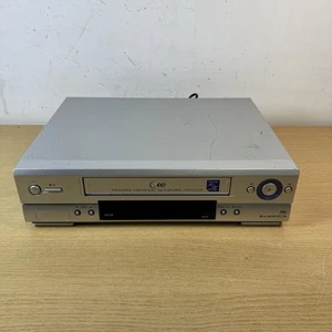 Grabadora de video casete LG LV710 VHS VCR NTSC calidad genuina sin control remoto funcionando - Imagen 1 de 10
