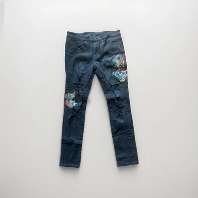 Jean para hombre joven e imprudente desgastado talla 31 Dragon Koi negro delgado raro Foto 1 de 4