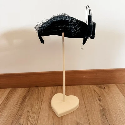 VTG 50’s Women’s Black Fascinator Hat Velvet Veil Funeral (missing Feather) - Image 1 of 4