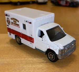 Vintage Matchbox 2009 Ford E-350 Providence Fire Rescue Ambulance Rare Rhode Isl - Bild 1 von 7