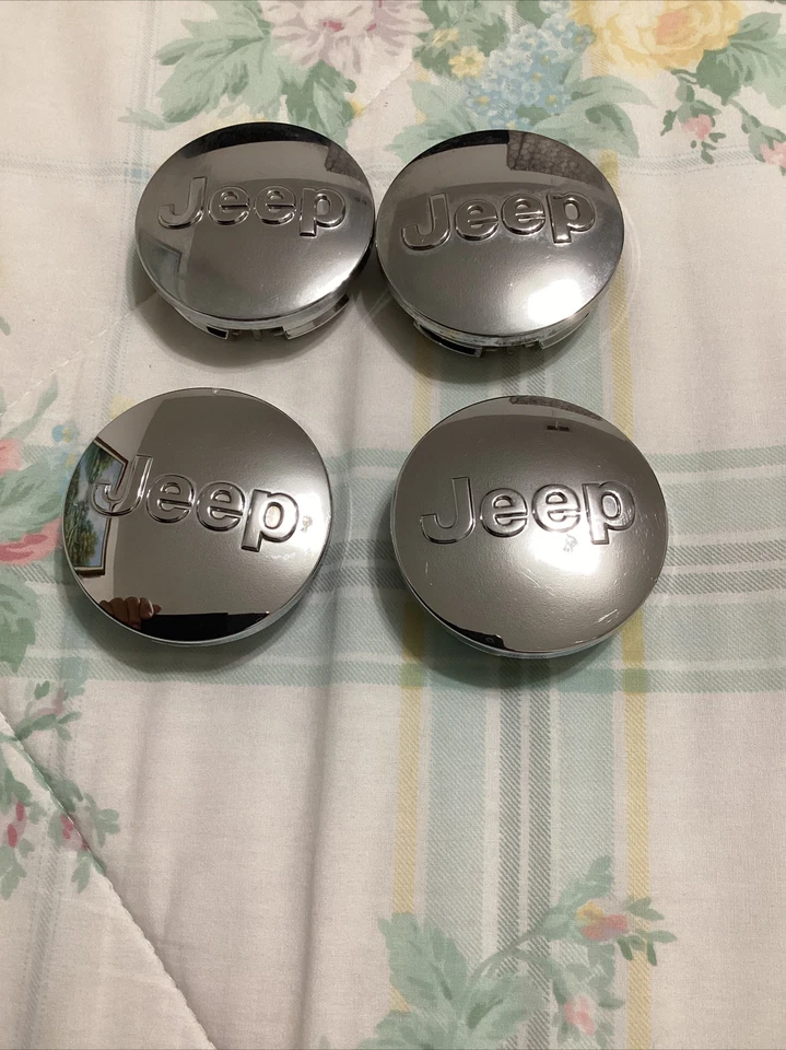 Jeep Grand Cherokee 2008-2020 tapa central 1LB77TRMC 2,5" Wrangler 2008-2020 OEM cromado 4 piezas Foto 1 de 4