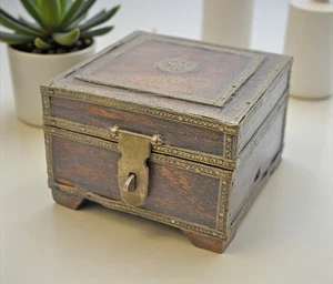 Vintage Wooden Small Storage Box Original Old Hand Crafted Brass Fitted - Picture 1 of 7