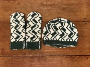 Vintage Hat Mittens Gloves Girl Winter Beanie Green Geometric Knit SEARS 1970s - Picture 1 of 4