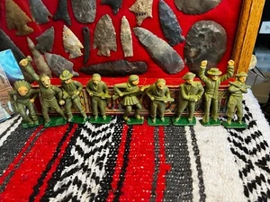 Cowboys, Indians & Pirates Oh My! A Nice Group Of 9 Vintage Lead Soldier. - Picture 1 of 10