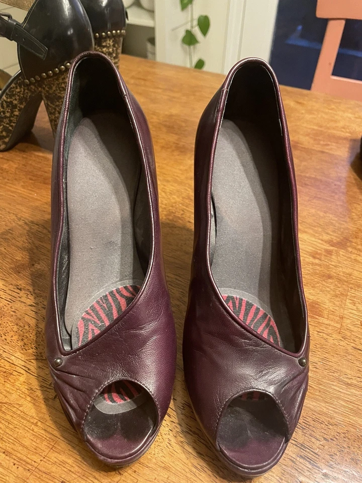 Tacones italianos de cuero Georgina Goodman Foto 1 de 4