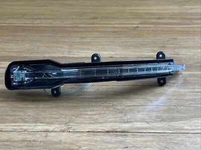 Luz intermitente intermitente del espejo retrovisor izquierdo Audi Q5 Q7 2010-2017 OEM 4L0949101A Foto 1 de 4
