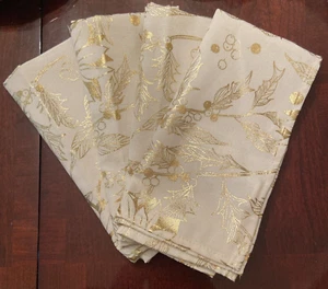 Colordrift Set of 4 Napkins Christmas Holiday Gold Holly Leaves Ivory Easy Care - Picture 1 of 10