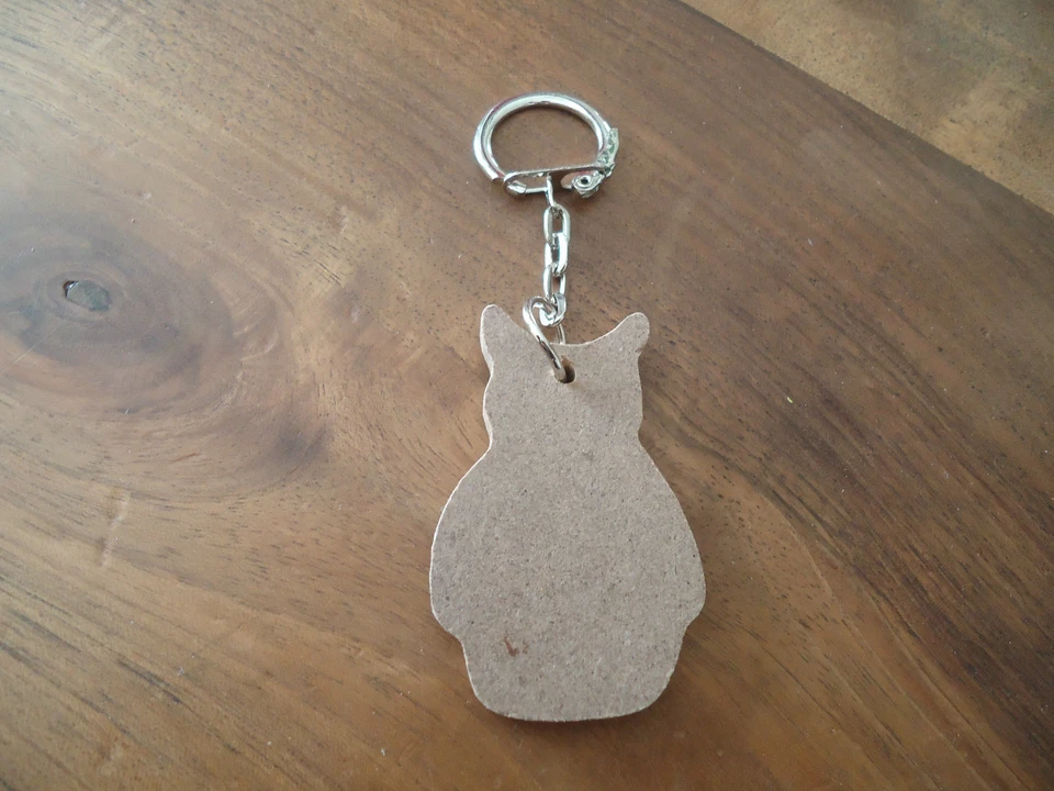 PORTE-CLEFS - CHOUETTE - à décorer - BOIS et METAL - longueur totale 9 cm