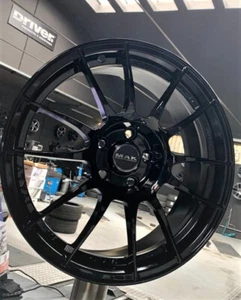 KIT N4 CERCHI IN LEGA TOYOTA YARIS GR DA 18 CON VALVOLE TPMS - Imagen 1 de 9