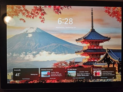 Microsoft Surface Pro (5th Gen) with LTE Advanced - 256GB i5 Core 8GB RAM - Image 1 of 4