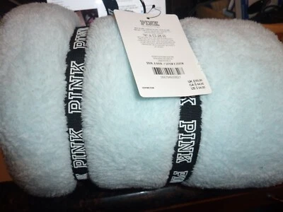 VICTORIAS SECRET PINK FLEECE COZY BLANKET STADIUM 50" X 60" THROW NWT - Image 1 of 2