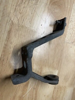 1995 Kawasaki GPZ1100 Oil Cooler & Radiator Mounting Bracket Mount ZX1100-E - Imagem 1 de 4