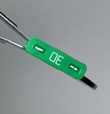 Littelfuse ATO Blade Fuse 30A 32V- Pack of 20 - Image 1 of 3