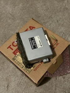 Control de transmisión remanufacturado Toyota AISIN 89530-35140 - Imagen 1 de 6