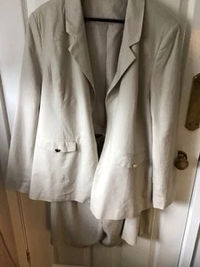 Linen Mix Jacket & Shorts By Emreco. Suit Size 20. BNWT - Picture 1 of 3