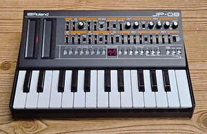 Roland JP-08 Boutique Digital Synthesizer Sound Module With K-25M Keyboard - Picture 1 of 4