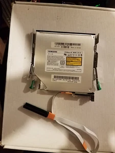 Samsung SN-124 CD-Master 24E Internal CD-Rom Drive 08P784 Black - Picture 1 of 2