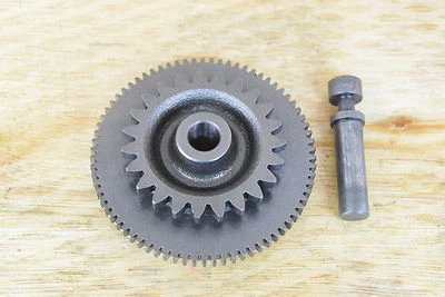 1977 HONDA CB550F SUPERSPORT CB550 CB 550F 550 F STARTER IDLER GEAR & SHAFT PIN - Image 1 of 3