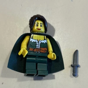 Lego Castillo Reinos Minifigura Ajedrez Reina Verde Oscuro cas510 con Capa y Cuchillo - Imagen 1 de 3