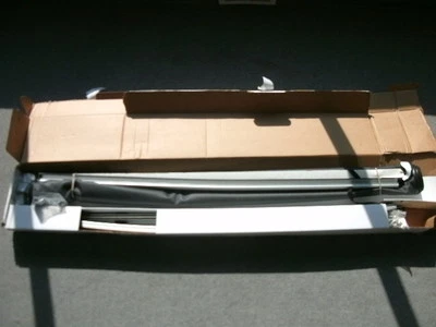 Cubierta de plataforma enrollable Dodge Dakota doble cabina Mopar Tonneau  Foto 1 de 2