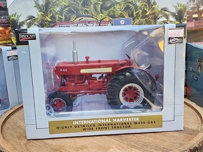 VINTAGE 1/16 SpecCast International Harvester Farmall W450 GAS WF Tractor 🚜 - Image 1 of 4