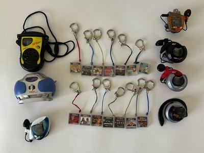 Lot Of 08 Tiger Electronics Hit Clips Music Players 14 Cartridges RARE Vintage - Image 1 of 4