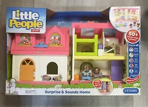 Fisher Price Little People Cottage Dollhouse SOUNDS Fold-Up 2017 with 3 DOLLS - Picture 1 of 7