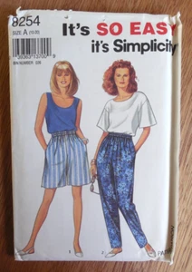 NEU Simplicity SO EASY Muster 8254 Misses' Gr. 10-20 Top * Hose * Shorts - Bild 1 von 2