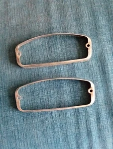 Triumph Herald Vitesse Orig Indicator Sidelight Chrome Surrounds Pair - Picture 1 of 1