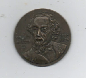 Antigua medalla conmemorativa del escritor Charles Dickens - Imagen 1 de 2