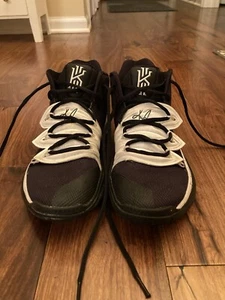 Nike Kyrie 5 TB Team  Black And White Basketball Shoes Men’s 7.5 CN9519-002 - Picture 1 of 5