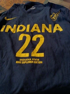 Caitlin Clark #22 Indiana Fever Player Name & Number T-Shirt Nike - Picture 1 of 4