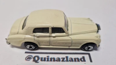 Matchbox 1982 mainline Rolls royce silver cloud II versione crema (A06) - Immagine 1 di 4