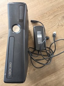 Microsoft Xbox 360 S 4GB Console - Black (1439)