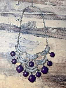 Collana Erica Lyons viola intenso a strati bavaglino dichiarazione tono argento - Foto 1 di 6