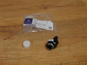 Connecting Line Coupling NG12, NW10 Mercedes 374/542/941/949/959 - A0049979189 - Picture 1 of 1