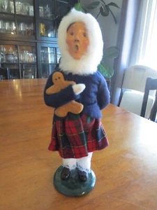 Byers Choice Carolers 1996 Girl w/ Gingerbread Man Tartan Plaid Skirt LE 28/100 - Picture 1 of 8