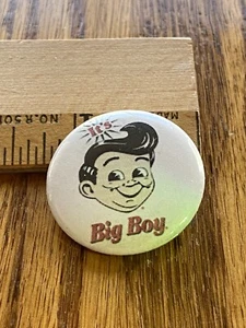 Vintage Frisch's Big Boy Restaurant Pin - Picture 1 of 2