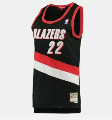 Mitchell Ness Portland Trail Blazers 1991-92 CLYDE DREXLER Women SWINGMAN Jersey - Image 1 of 4