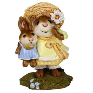 Figura Miniatura Wee Forest Folk M-182 - Miss Daisy (Amarillo/Azul) - Imagen 1 de 1
