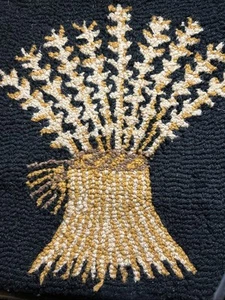 Chandler 4 Corners Hooked GOLD WHEAT Pillow Laura Megroz COVER ONLY 18x18” - Imagen 1 de 6