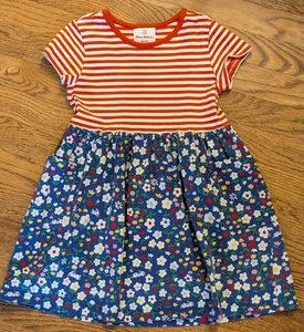 Kleid Hanna Andersson Gr. 110/5T Häschen Blumen Blumen Tasche rot weiß Streifen - Bild 1 von 9