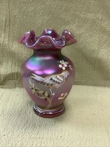 Fenton Mulberry vase Floral bird painting signed by g. Fenton Iridized 7” - Picture 1 of 6