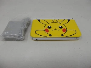 Nintendo 3DS XL Amarillo Pikachu Pokemon Lápiz y Cargador Probado Funcionando - Imagen 1 de 7