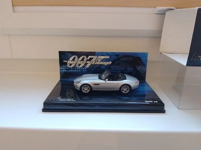 BMW Z8 (The World Is Not Enough) серебристый аргентный Джеймс Бонд 007 Minichamps - Изображение 1 из 4