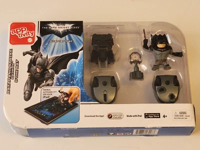 BATMAN The Dark Knight Mattel App Tivity para iPad Starter Set Nuevo en Caja 2012 Foto 1 de 3