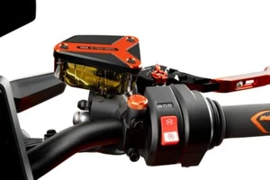 Cubierta del depósito de líquido de frenos PUIG 22004T adecuada para KTM 990 DUKE - Imagen 1 de 2